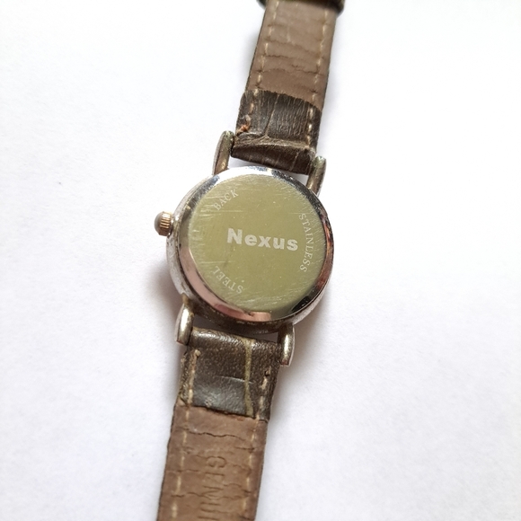 Nexus vintage gold and brown leather band - Picture 6 of 7